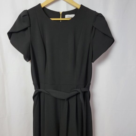 Calvin Klein Belted Cropped Jumpsuit - Like New Condition - Picture 4 of 12
